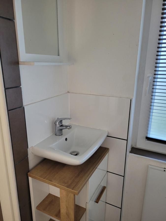 Haus Evelynchen Apartment 1 Deutschhof Fehrbellin Bagian luar foto